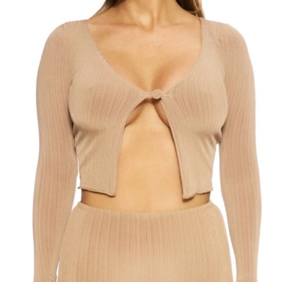 NWT NAKED WARDROBE Push My Button Top In Coco - size small - Picture 1 of 4